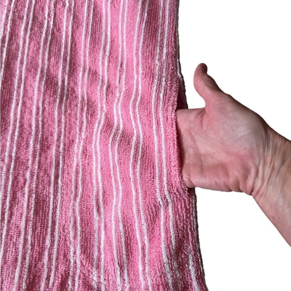 STAN HERMAN WOMEN’S TERRY CLOTH SHORT ROBE SIZE MEDIUM PINK WITH WHITE STRIPES - Picture 9 of 16